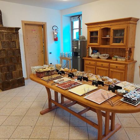 Taxus Hostel Pieve Tesino Eksteriør billede