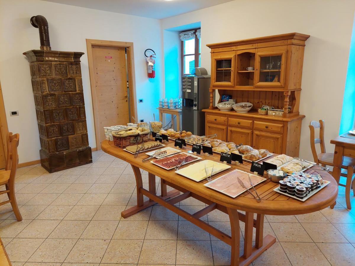 Taxus Hostel Pieve Tesino Eksteriør billede