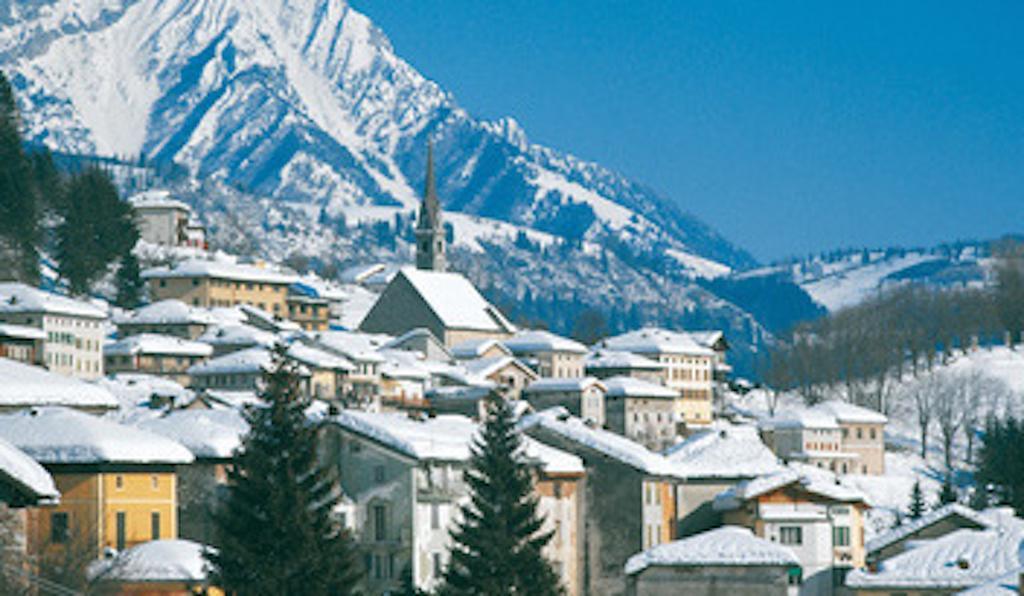 Taxus Hostel Pieve Tesino Eksteriør billede
